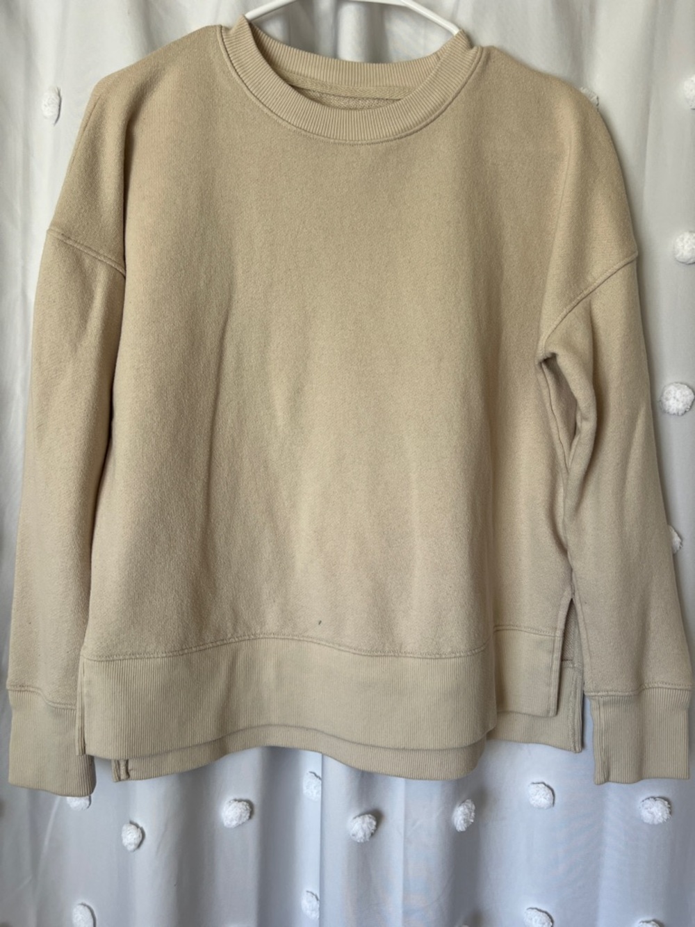 Time and Tru Beige Crewneck Pullover Sweater